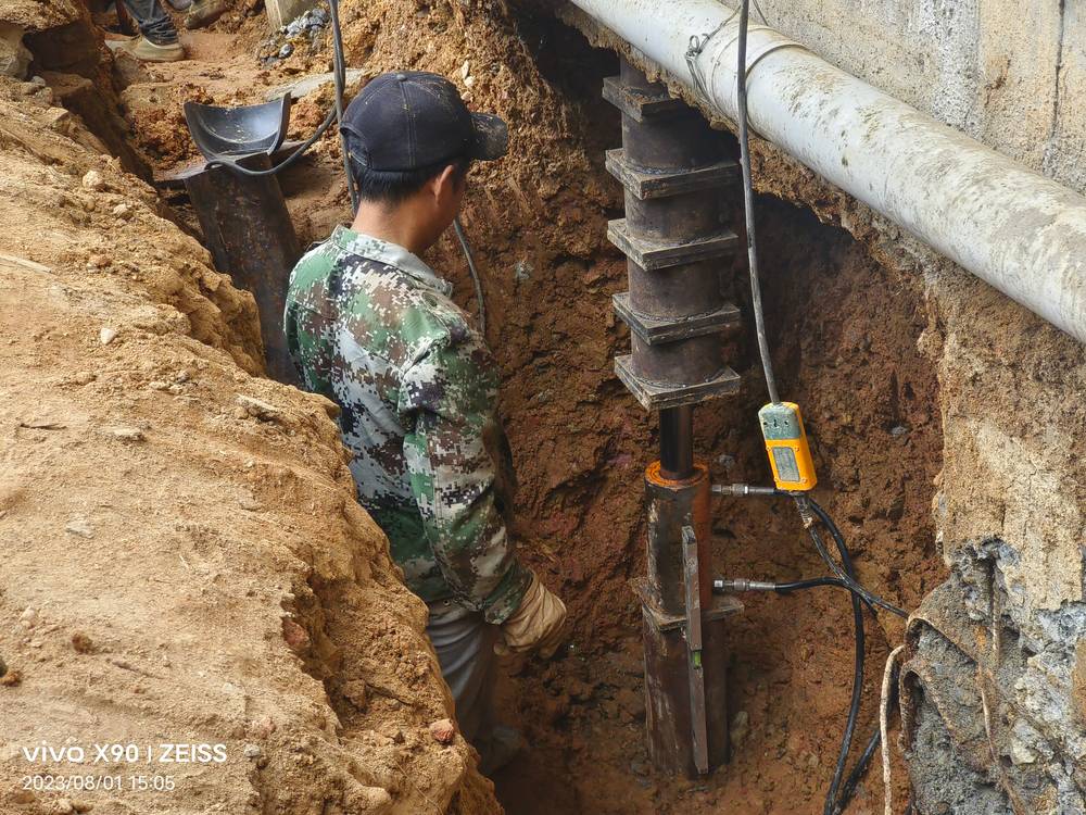 钦州贵港某楼房地基下沉房屋倾斜纠偏顶升施工